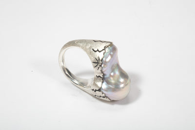 Baroque Pearl Ring: Sterling Silver - 925