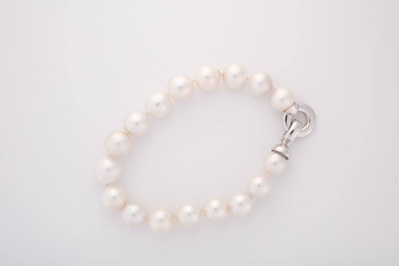 Baroque White Pearl Bracelet