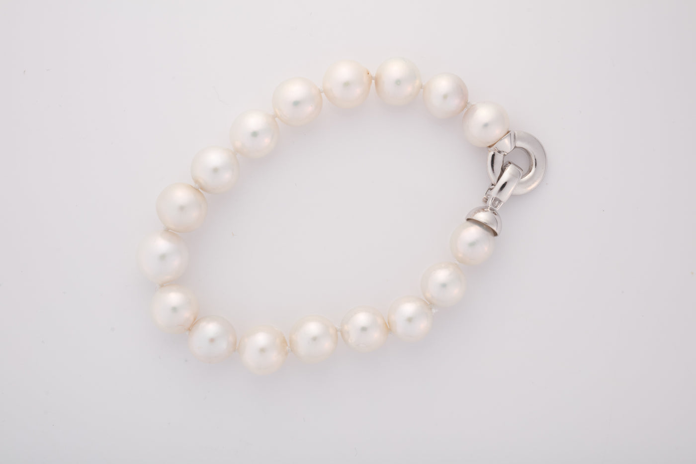 Baroque White Pearl Bracelet