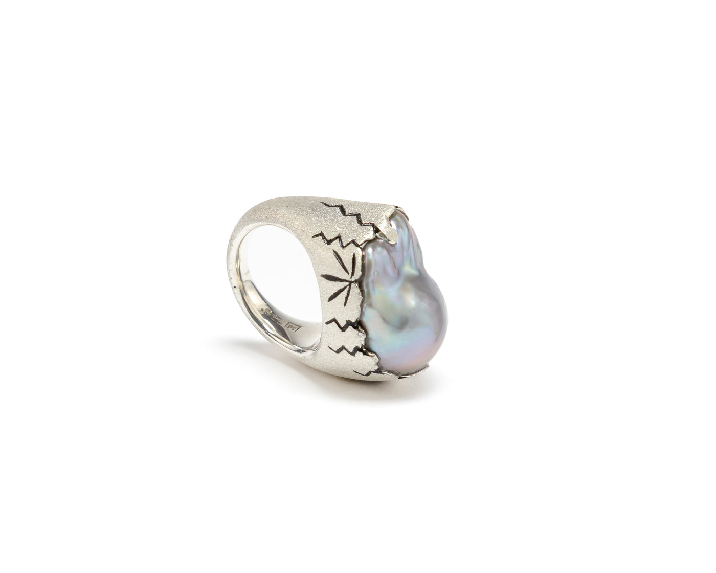 Baroque ‘baby’ Pinky Pearl Ring - Black/Purple