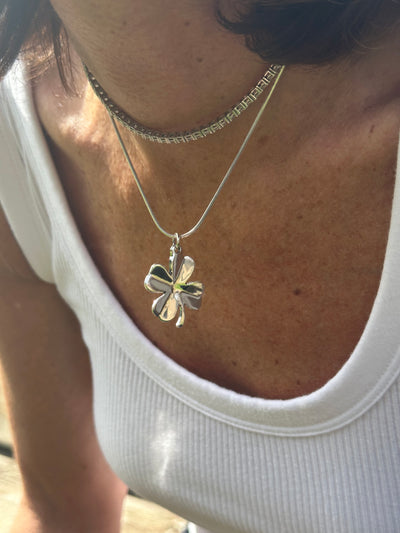 Four Leaf Clover Necklace: 16inch