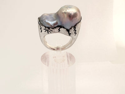 Baroque Pearl Ring: Sterling Silver - 925