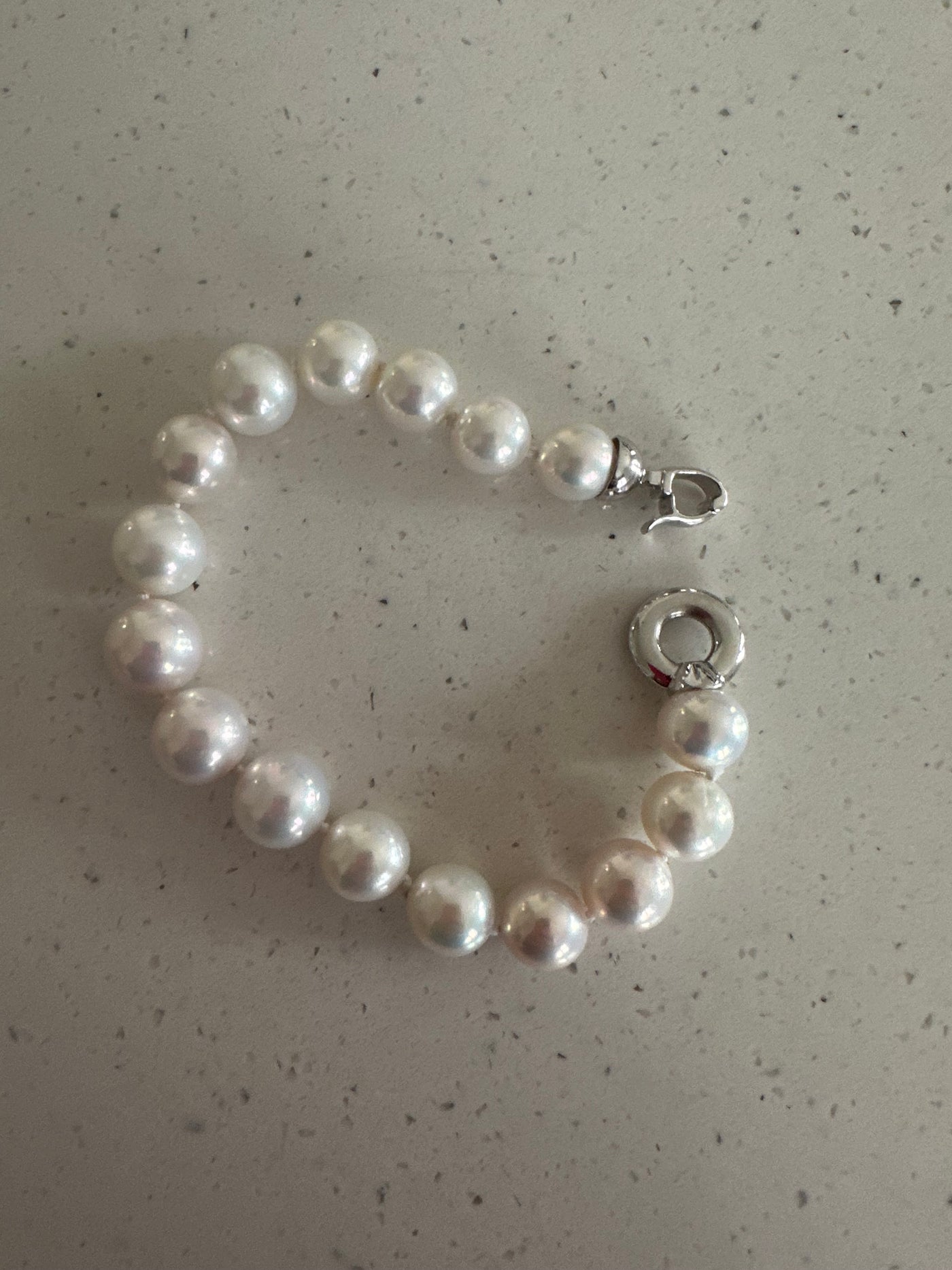 Baroque White Pearl Bracelet